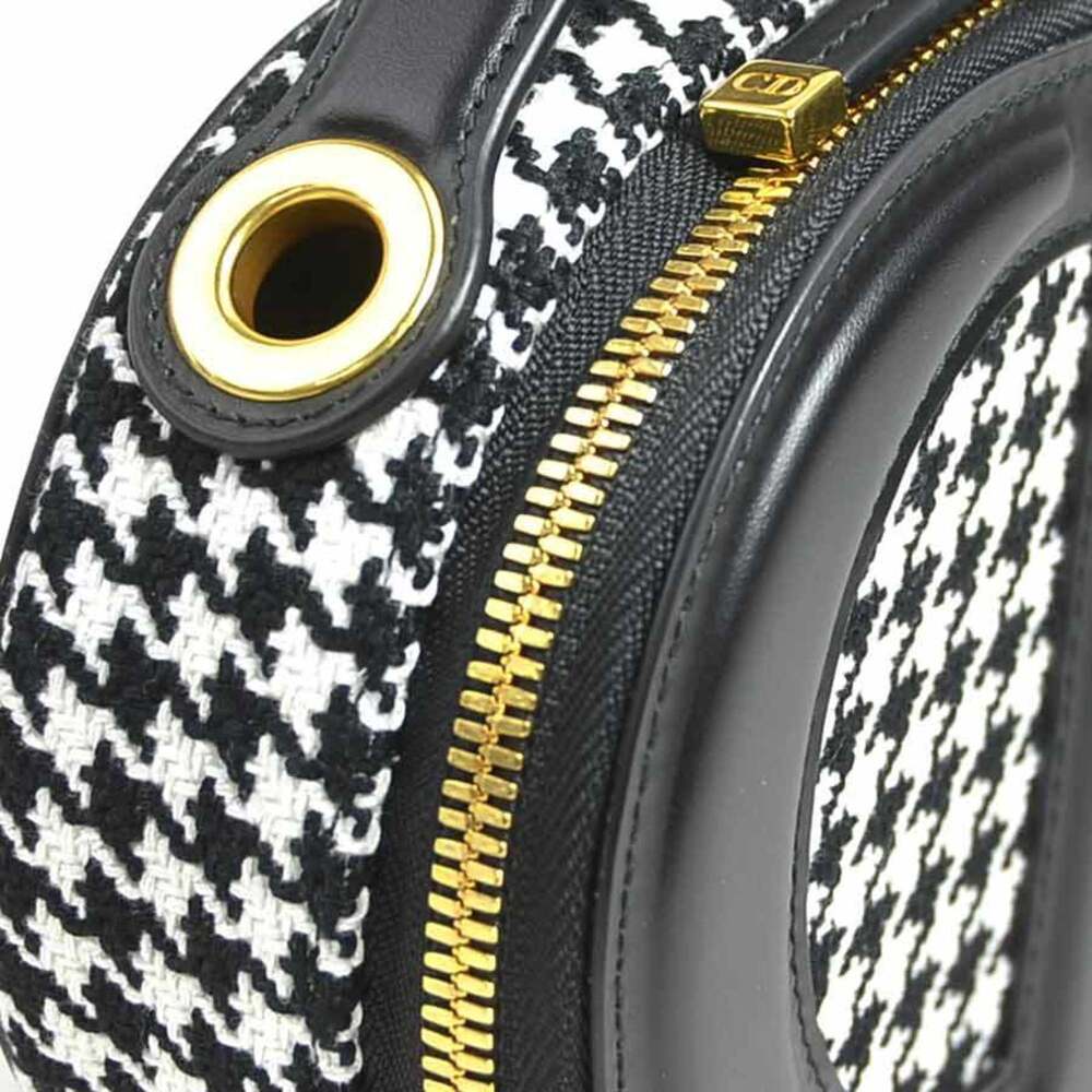 CHRISTIAN DIOR Black Leather Shoulder Bag - Picture 6 of 15